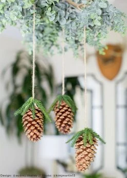 Afloral Dried Flowers Box Of 100 Natural Pine Cones - 3-5